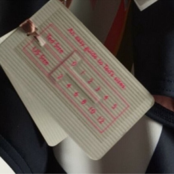 Ted Baker Mississippi Print One-Piece Swimsuit | Ted Size 1 (4 US) New. - Picture 4 of 9